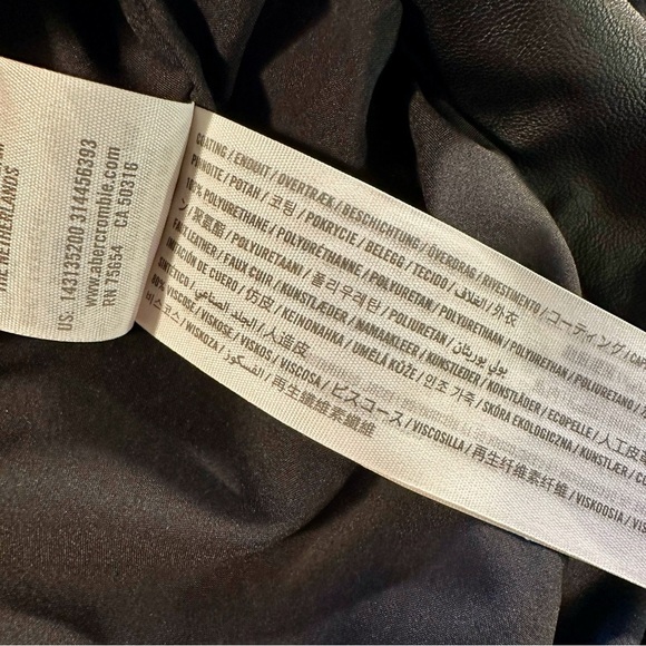 Abercrombie & Fitch Black Vegan Leather Pleated Side Tulip Hem Mini Skirt Sz XS - Picture 8 of 15